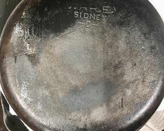 Wagner Ware cast iron skillet