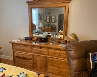 Bedroom set