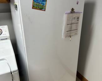 whirlpool deep freezer. works!