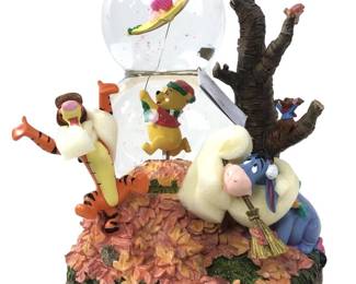 Disney Winnie The Pooh Kite Musical Snow Globe
