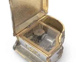Beautiful Vintage Sankyo Grand Piano Music Box

