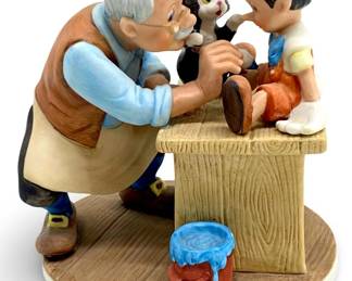 Limited Ed Disney Magic Memories Pinocchio Figure
