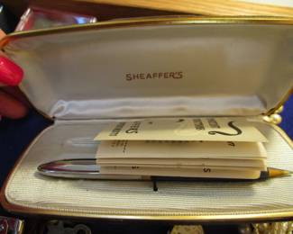 Lots of vintage pens