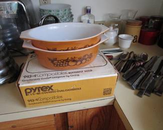 Kitchen Pyrex