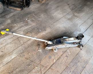 2 ton floor jack