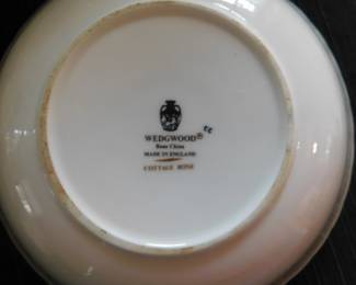 WEDGWOOD FINE CHINA “COTTAGE ROSE”