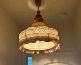 Light fixture 
