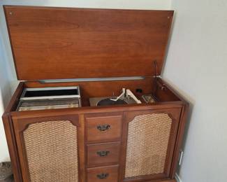 RCA Victor stereo console
