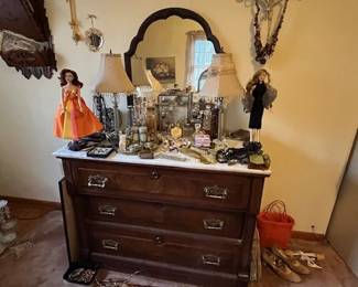 dresser