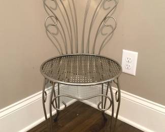Pretty Little Chair