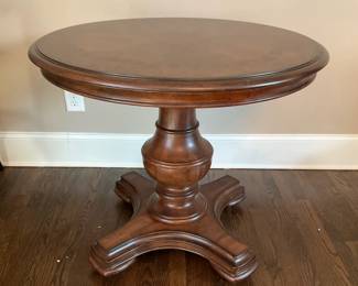 Circular Dining Room Table