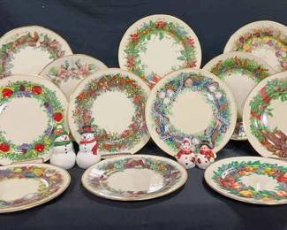 Lenox Colonial Christmas Wreath Plates
