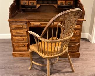 Roll Top Desk With Chair