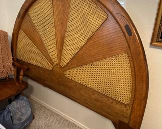 Full / Queen size headboard