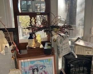 Hall tree with beveled mirror