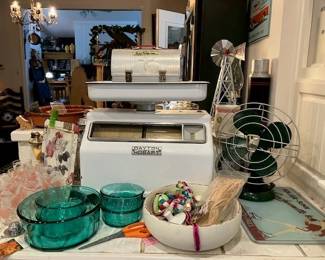 Large industrial grocery scale