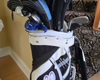 Ladies golf club set - 7 iron missing