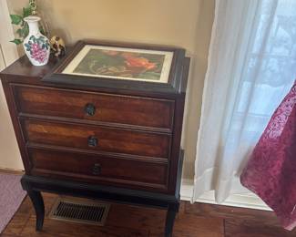 Cute entryway piece