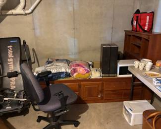 Twin dresser bed