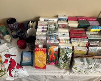 Lots of paper napkins 