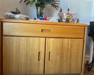 Buffet with slide out top