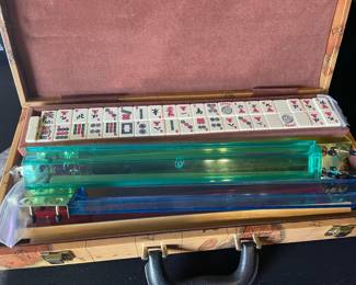 Vintage deluxe Mah Jong Set in Case
