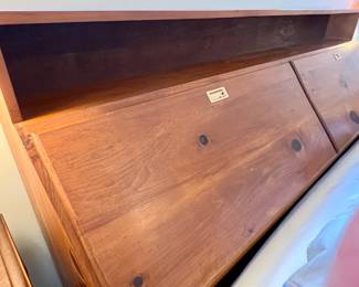 Headboard with linen storage
