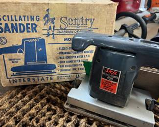 Oscillating sander