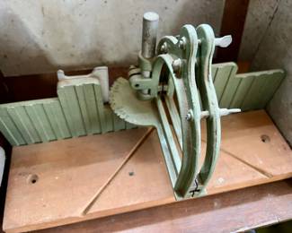 Miter box