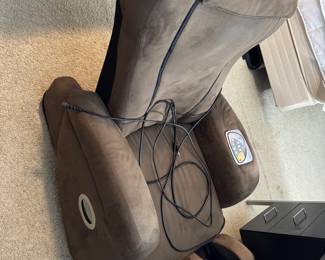 Ijoy Massage Chair & Foot Massage 27"Wx34"H $800