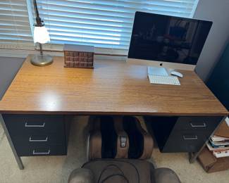 Metal Desk 65"Wx29"Hx30"D $190