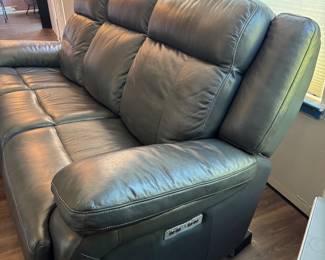 Leatherette Gray Couch w/2 electric recliners 90"Wx41"Hx36"D $550