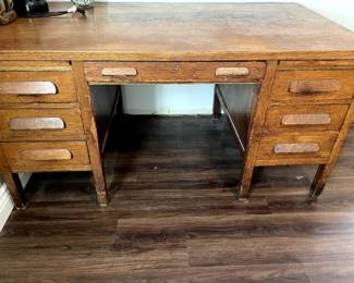 Antique 1940's oak wood desk 60"Wx31"Hx34"D $200