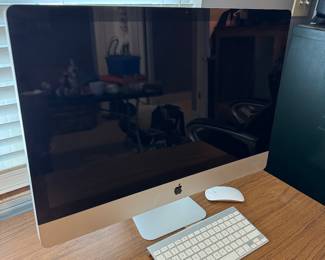 Apple Computer 30" w/keypad & mouse $200