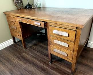Antique 1940's oak wood desk 60"Wx31"Hx34"D $200