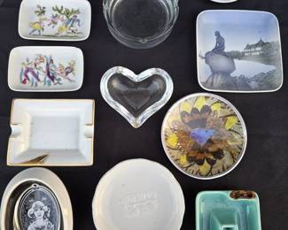 Vintage International Ashtray Collection 