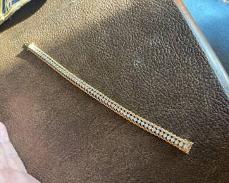 $2550 Tennis Bracelet .97 ct diamonds 14K