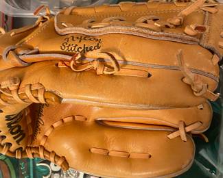 Wilson George Brett Ball Glove