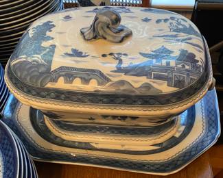Large Mottahedeh Tureen and Underplate