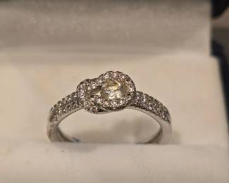 14k gold diamond ring 