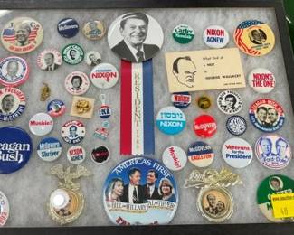 COLLECTION POLITICAL BUTTONS