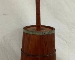 PRIM. WOODEN BARREL CHURN