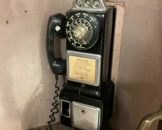 MEASURES 30"WIDEX83"TALLX30"DEEP