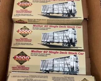 PROTO 2000 SERIES TRAIN