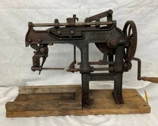 EARLY BONANZA APPLE PEELER