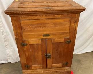 OAK ERIE ICE BOX 34X40