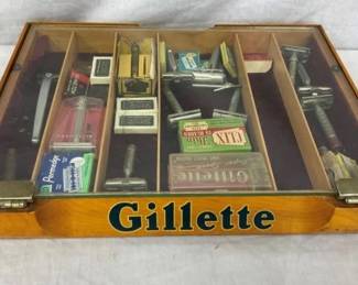 GILLETTE COUNTER SHOWCASE W/ PRODUCT