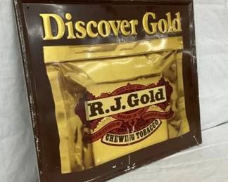 MEASURES 21 1/2X19 1/2