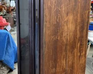 SIDE VIEW EARLY PHONE BOOTH