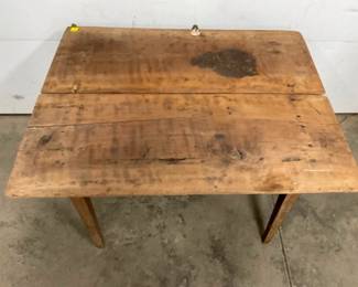 PEGGED TABLE MEASURES 34X42